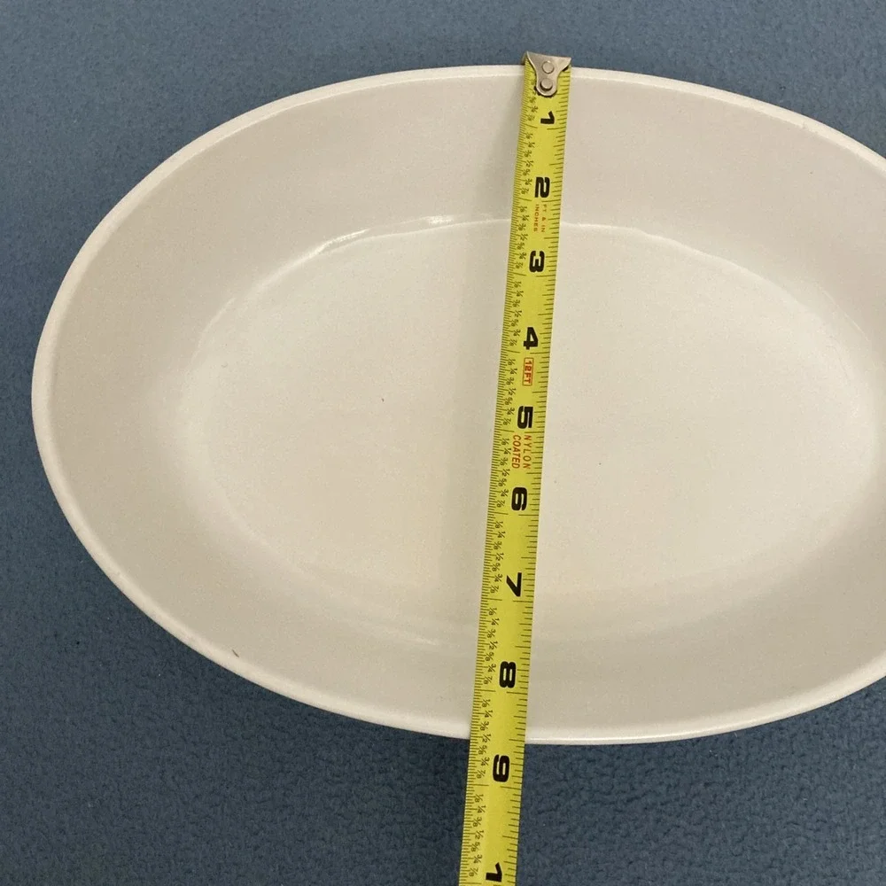 R.H. Macy & Co. White Patterned 12